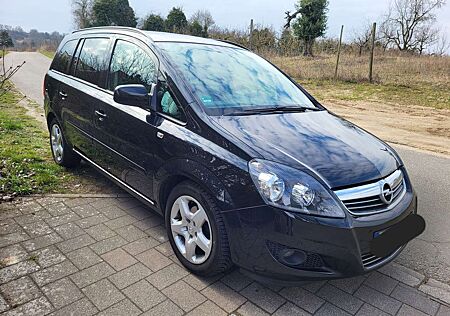 Opel Zafira 1.8Family