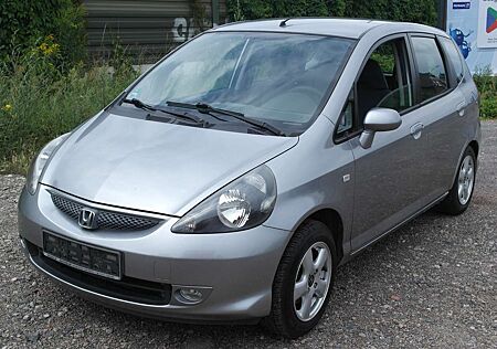 Honda Jazz 1.2 Tüv Au 07/2027 1 Hand