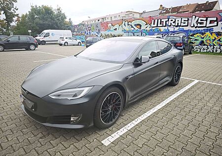 Tesla Model S 100D Allradantrieb Performance SuCFree