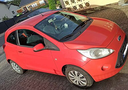 Ford Ka /+ 1.2 Titanium