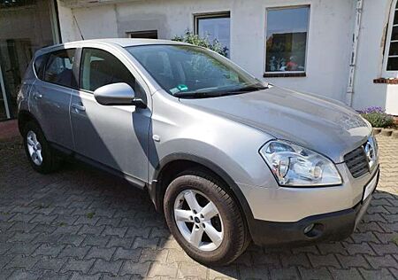 Nissan Qashqai J10