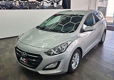 Hyundai i30 cw YES!, AHK, PDC, Blueth., SitzH., FSE, BTH