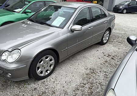 Mercedes-Benz C 230 (203.052)