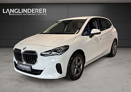 BMW 220 i Active Tourer PremiumPaket NP 43.929,- AHK