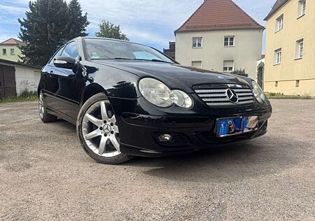 Mercedes-Benz C 230 (203.752)