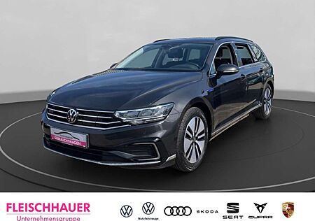 VW Passat Volkswagen GTE RFK Navi Massagesitze LED ACC 3-Zonen-Klimaaut