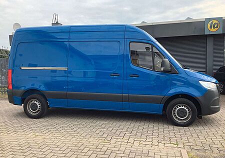 Mercedes-Benz Sprinter III Kasten FWD 211 CDI MIT REGALSYSTEM