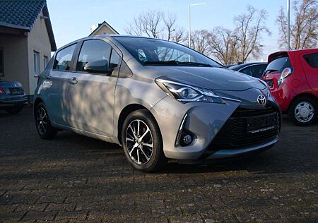 Toyota Yaris *Sitzheizung*Kamera*Assistentsysteme