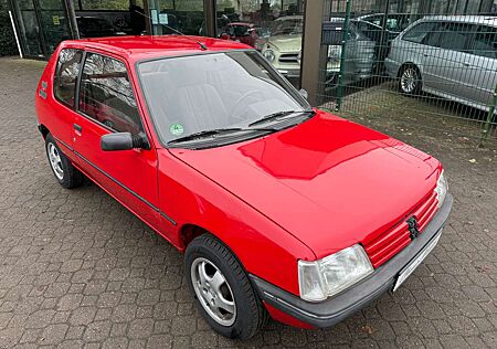 Peugeot 205 1.6 Automatik *nur 21.900 km!!*1.Hand*H-Zulassung*