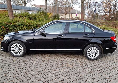 Mercedes-Benz C 200 CGI Automatik BlueEFFICIENCY Elegance