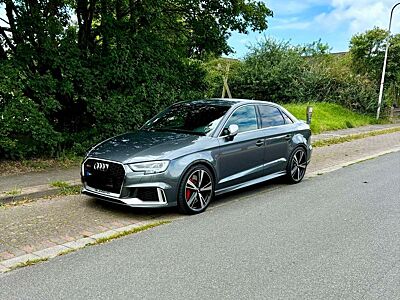 Audi RS3 Limousine S tronic