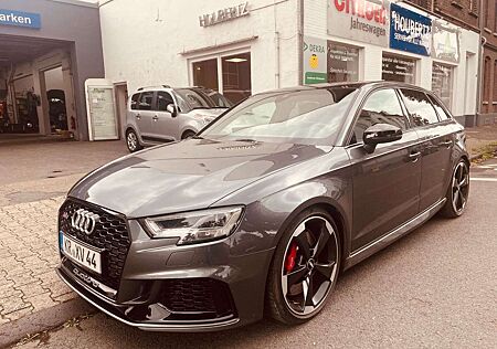 Audi RS3 Sportback 2.5 TFSI quattro 1.Hand/TopZust.