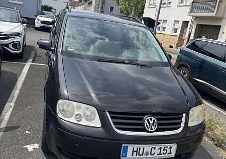 VW Touran Volkswagen 2.0 TDI Highline