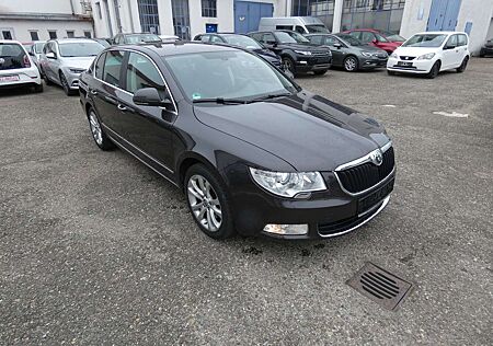 Skoda Superb 2.0 TDI Elegance"Navi"Xenon