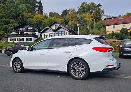 Ford Focus Turnier 1.0 EcoBoost Start-Stopp-System TITANIUM