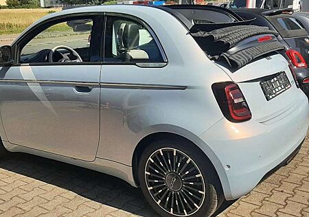Fiat 500E La Prima by Bocelli CABRIO