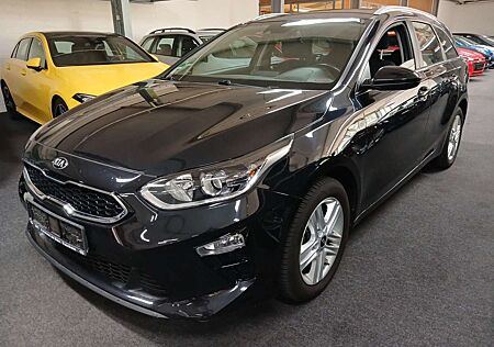 Kia Cee'd Ceed / NAVI RFK LED GARANTIE