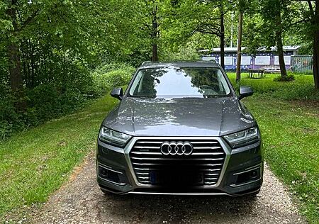 Audi Q7 3.0 TDI e-tron quattro tiptronic