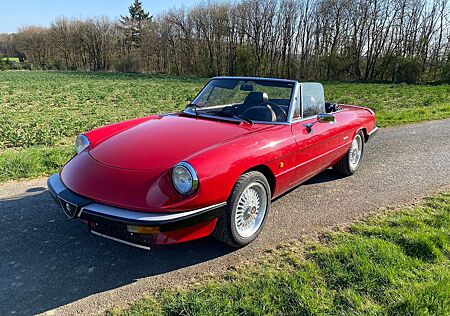 Alfa Romeo Spider 1.6