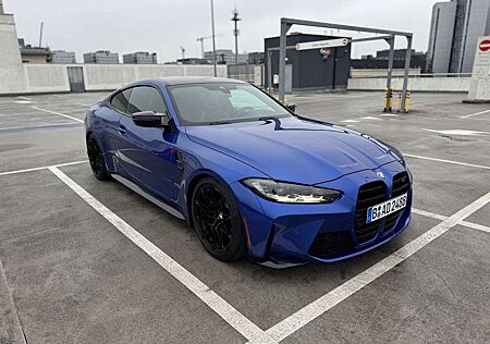 BMW M4 Competition M xDrive