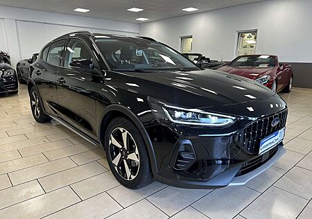 Ford Focus Active Crossover*LED*R-Cam*CarPlay*Navi*
