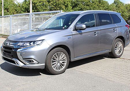 Mitsubishi Outlander PHEV Top 4WD