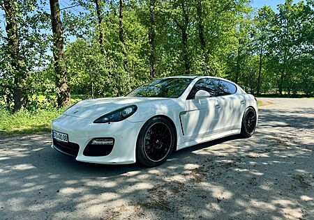 Porsche Panamera 4S PDK