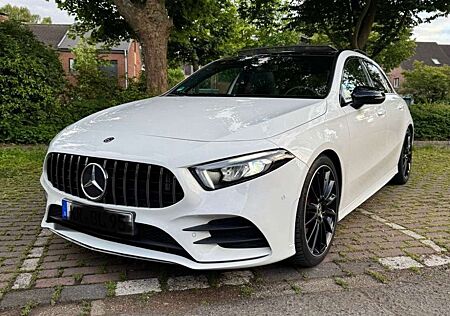 Mercedes-Benz A 220 Mercedes A220 AMG Line, Pano, 19” AMG Felgen