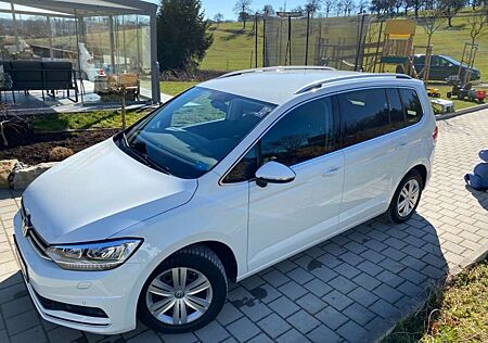 VW Touran Volkswagen 1.8 TSI (BlueMotion Technology) DSG Highlin