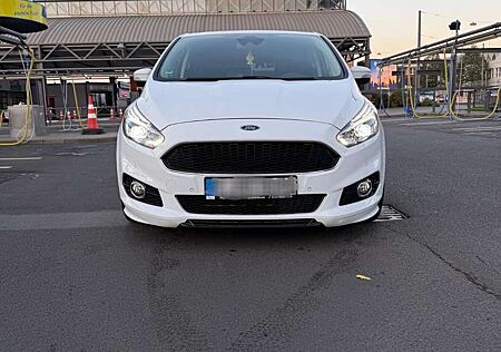 Ford S-Max 2.0 TDCi Titanium