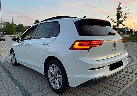 VW Golf Volkswagen 2.0 DSG Garantie/Pano/ACC/Matrix/CarPlay/Perlmutt