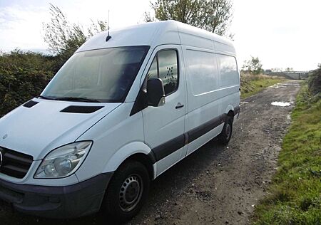 Mercedes-Benz Sprinter 213+CDI++906.211