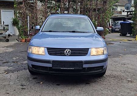 VW Passat Volkswagen 3B| TÜV neu bis 2027 |