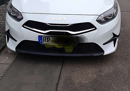 Kia XCeed Ceed SW / cee'd SW 1.6 CRDi (48V Mild-Hybrid) Vision