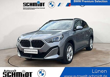 BMW X2 sDrive18d / NP= 53.640,- / Panorama / AHK /