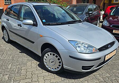 Ford Focus KLIMA & SCHIEBEDACH - TÜV & AU NEU