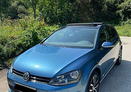 VW Golf Volkswagen 1.2 TSI BlueMotion Technology Cup