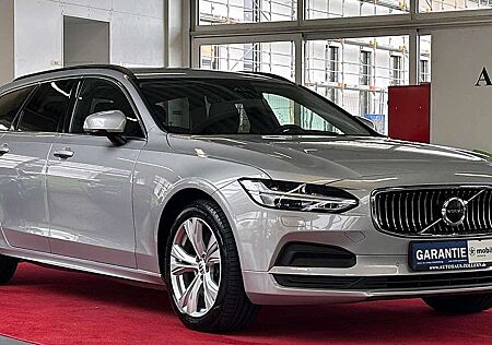 Volvo V90 2.0 B4 AWD CORE ACC RFK LED