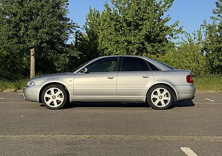 Audi S4 2.7 quattro