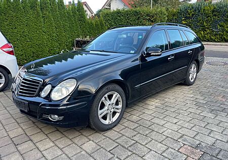 Mercedes-Benz E 220 T CDI Avantgarde (211.208)