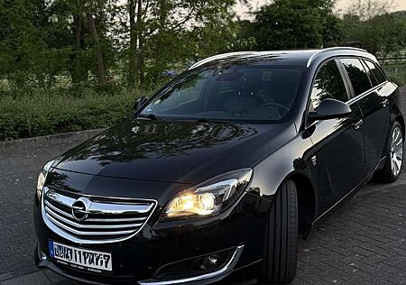 Opel Insignia 2.0 Bi Turbo CDTI Sports Tour. Aut. Sport