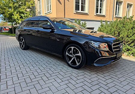 Mercedes-Benz E 300 d T Autom.