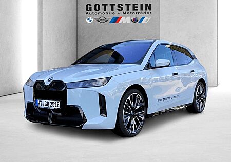 BMW iX xDrive45 / M Sportpaket