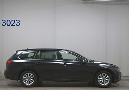 VW Passat Volkswagen Var. 2.0 TDI Business Navi LED Pano AHK