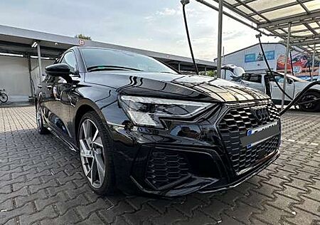 Audi A3 35 TFSI Limousine S tronic line