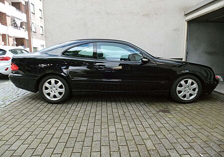 Mercedes-Benz CLK 230 CLK-Klasse Coupe Kompressor Avantgarde