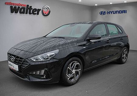 Hyundai i30 1.0l/ Select/ Mild-Hybrid/ Einparkkamera hin