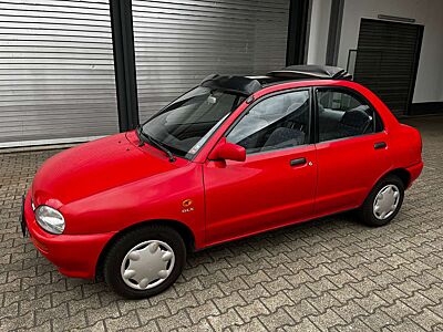 Mazda 121 1.4 16V Canvas Top GLX
