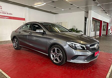 Mercedes-Benz CLA 200 Business * 2. Hd + BT + CD + Sport + BC