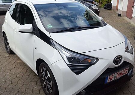 Toyota Aygo x-play club